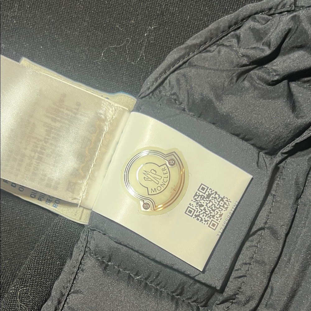 Moncler Black Quilted Jacket - Picture 8 of 9